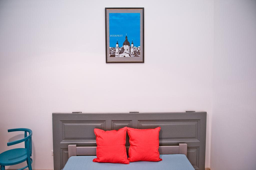 Vintage Downtown Apartment
